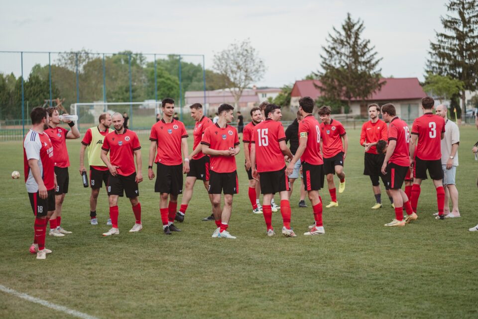 Dolní Bojanovice po přestřelce ovládly 9.A ligu